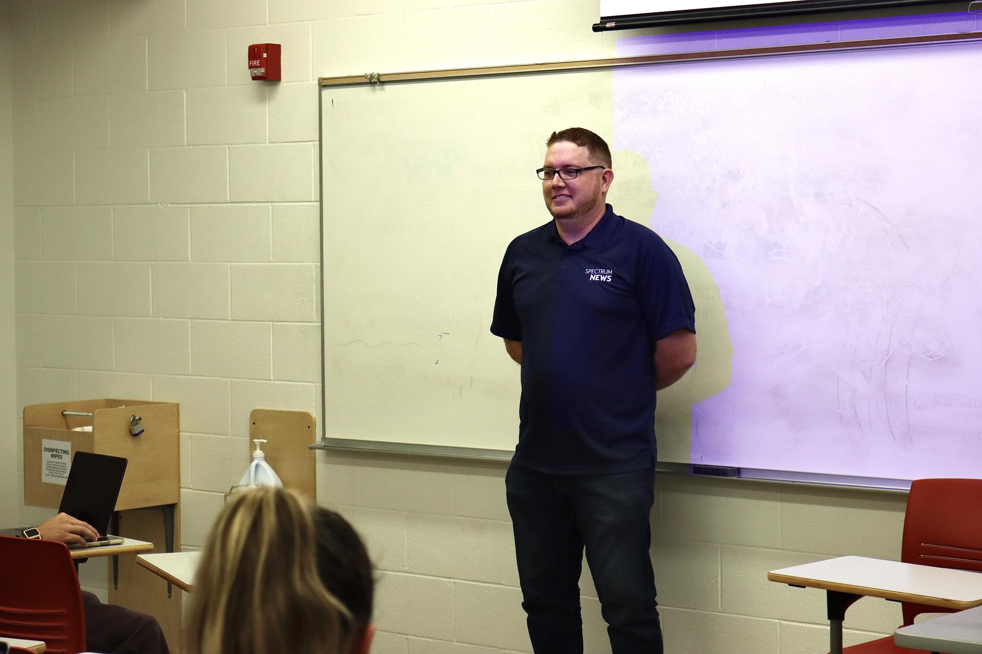 Brian McInnis wrote sports stories for the Star-Advertiser for more than a decade. He shared those experiences with the Jour 323 Sports Media class this Fall.