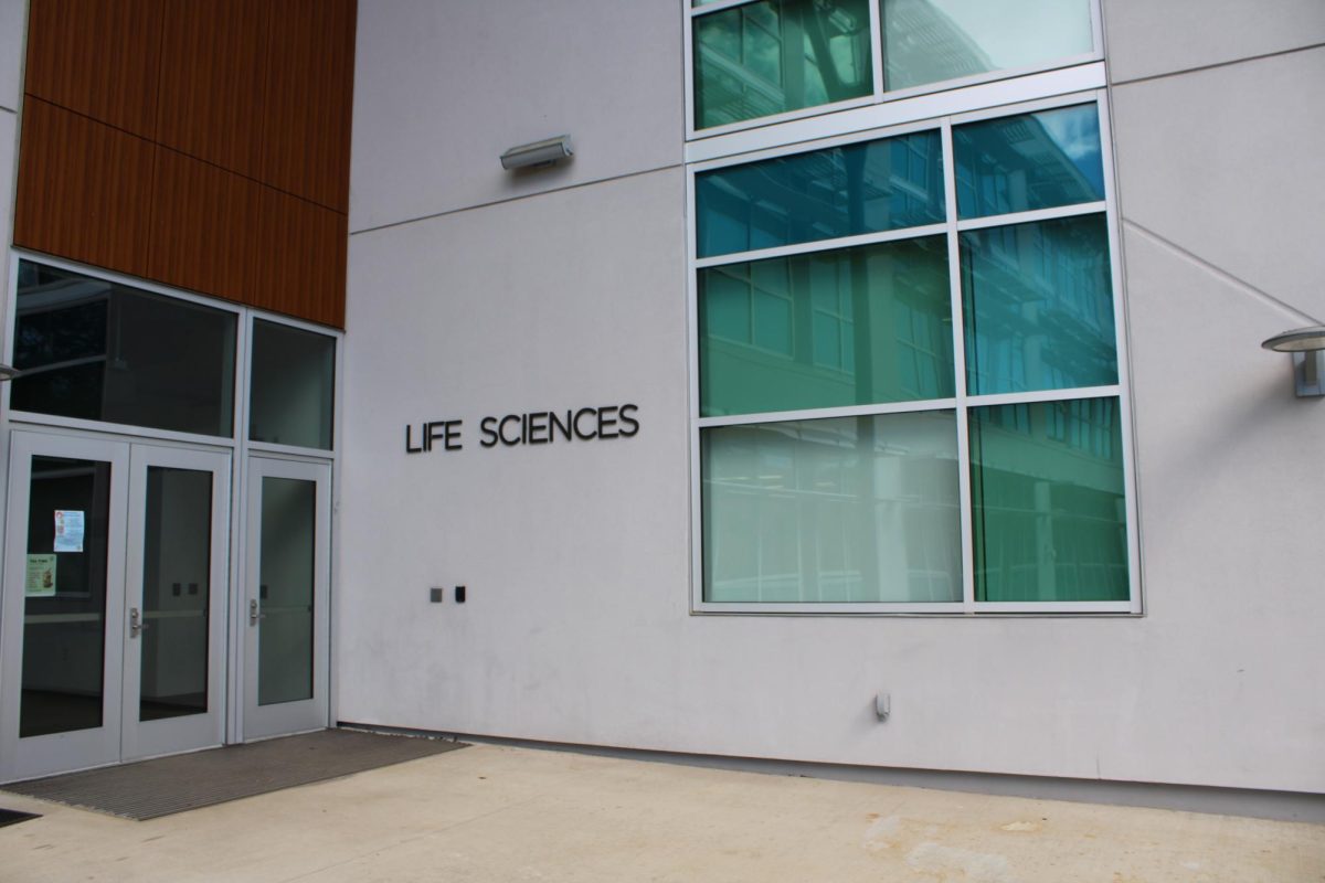 Life Sciences Building on UH Campus